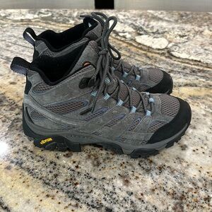 Merrill hiking boots